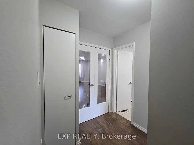 87 Wellington St E #MAIN LEVEL — Photo 13