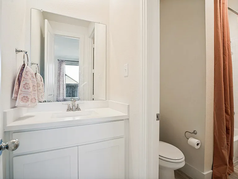 1046 Bearing St — Photo 35