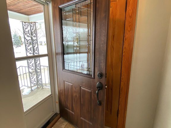 4th image of 1104 Cora St NW