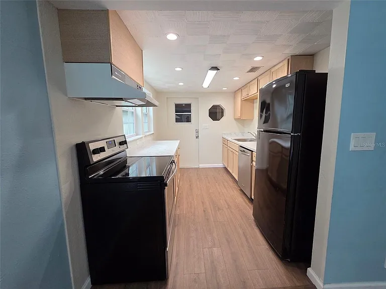 1029 NW 41st Ave — Photo 5