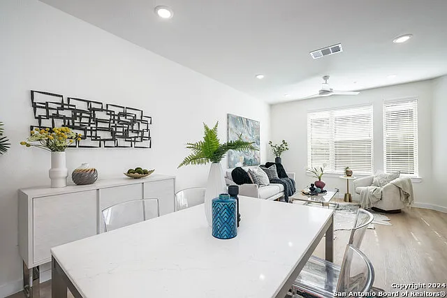 719 E Locust St #2102 — Photo 8