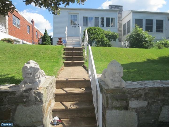 For Sale: 8907 E Roosevelt Blvd, Philadelphia, PA 19152