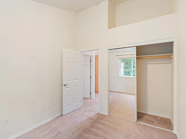 9215 SW Sweek Dr — Photo 13