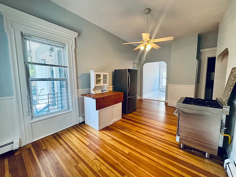 123 Almy St #1F — Photo 9