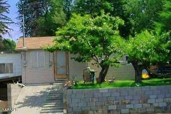 2nd image of 909 1st Ave
