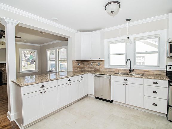 5th image of 3102 Avondale Ave