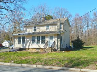 25 Station Rd, Morganville, NJ 07751
