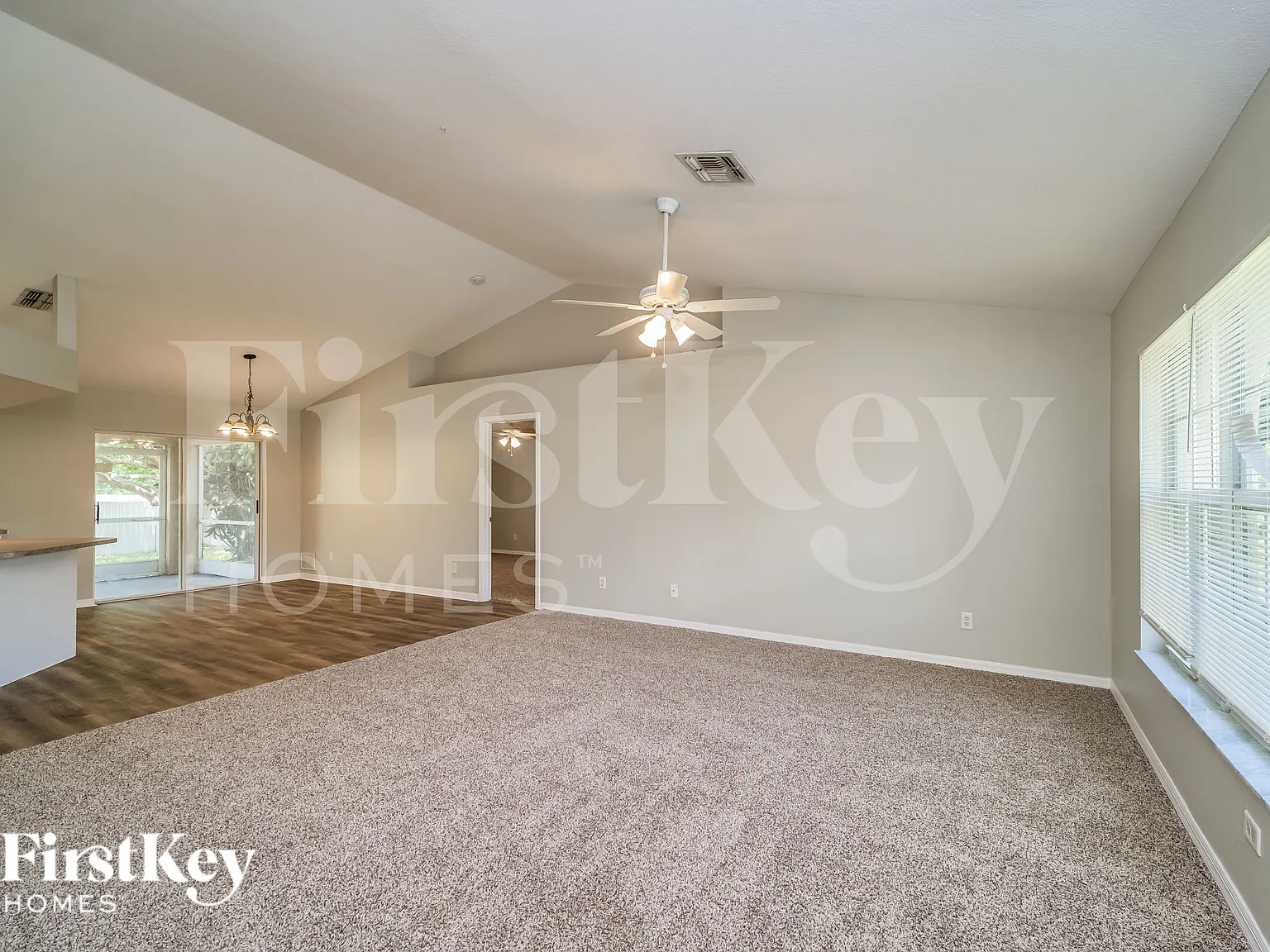 4 bed, 2.0 bath, 1712 sqft, $2,090 — Photo 3
