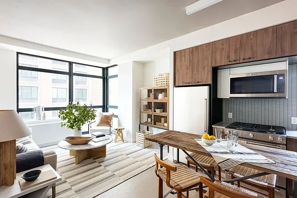 Rented by Brause Realty | media 2