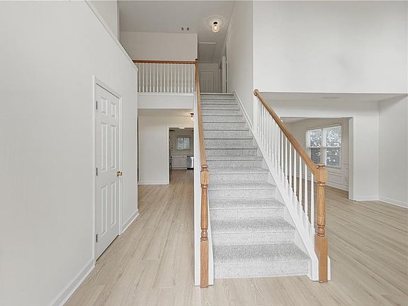 2nd image of 2845 Factor Walk Blvd