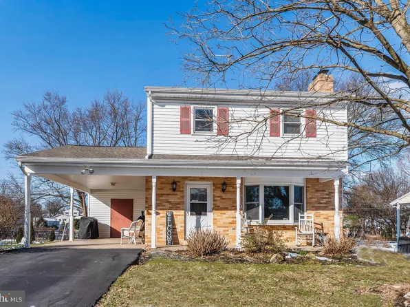 402 Berkshire Rd, Mechanicsburg, PA 17055