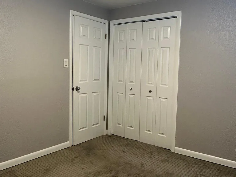 6881 S Downing Cir W — Photo 12