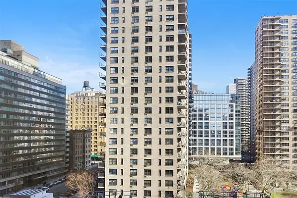 Rented by Corcoran | media 4