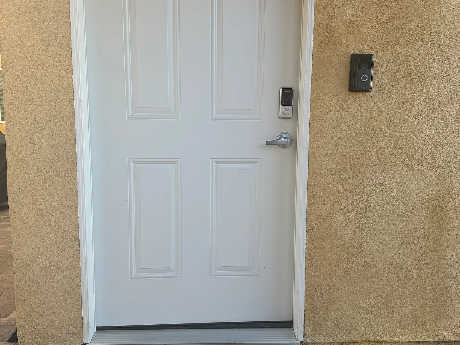 5827 Rose Ave — Photo 2