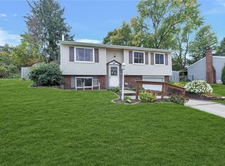 163 Warrencliff Dr, Monaca, PA 15061