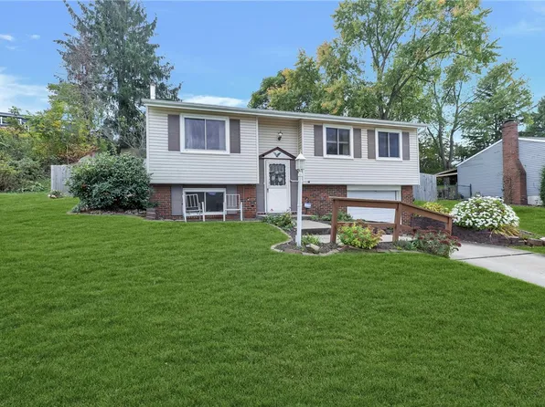 163 Warrencliff Dr, Monaca, PA 15061