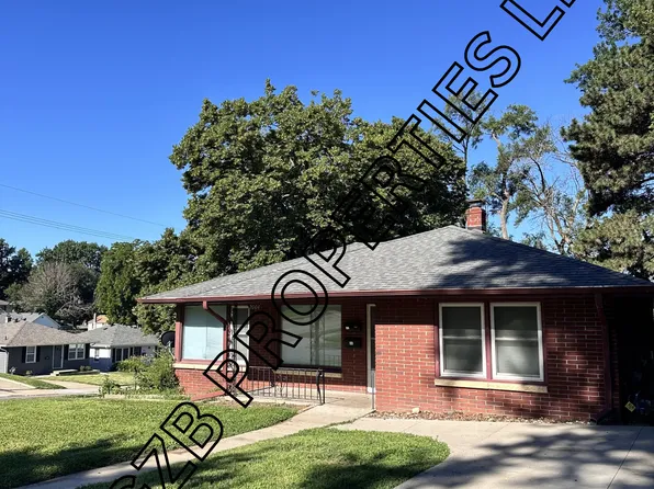 2004 N 61st St, Omaha, NE 68104