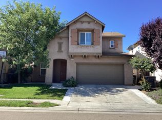 7479 E Giavanna Ave, Fresno, CA 93737
