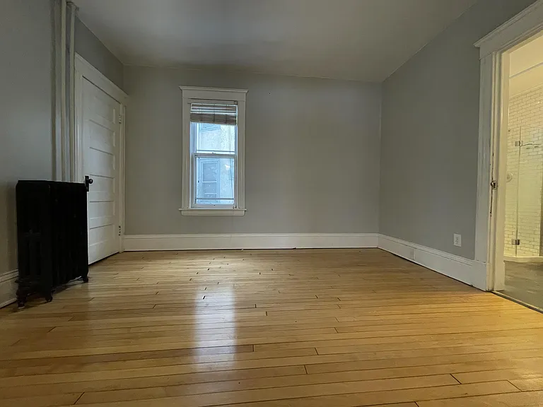 801 University Ave NE — Photo 11