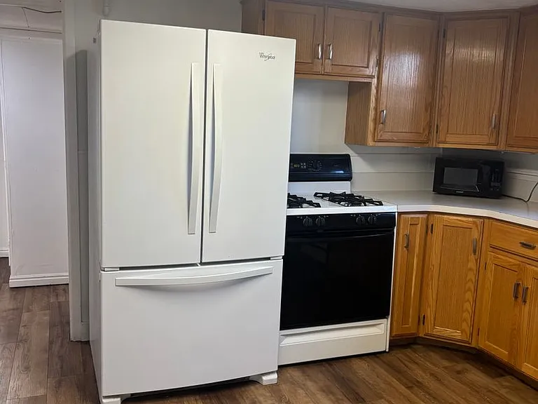 856 N 300 W — Photo 12