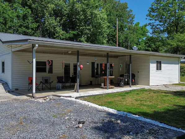 771 Paradise Rd, Grand Rivers, KY 42045
