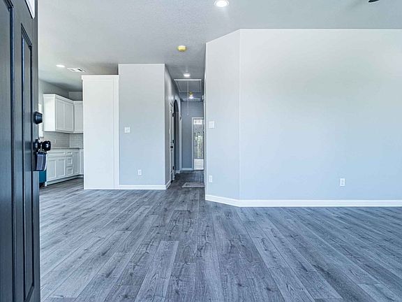 4th image of 4315 Mountain Hollow Dr