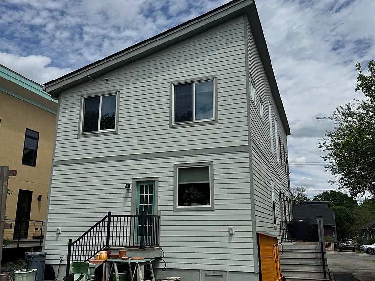 808 Elliott Ave — Photo 24