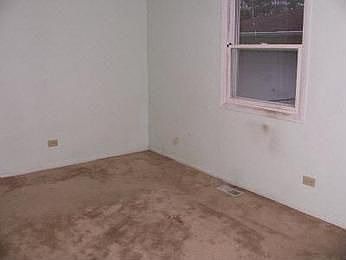 5th image of 407 Singapore Ln