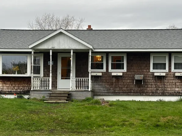 1 Grove Street, East Millinocket, ME 04430