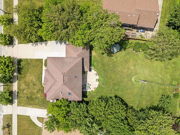 5th image of 2230 W 119th St