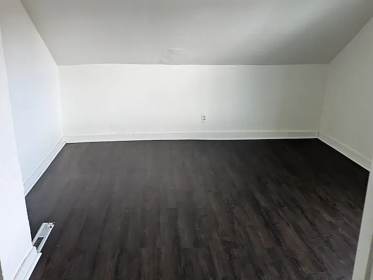 236 W Main St — Photo 15