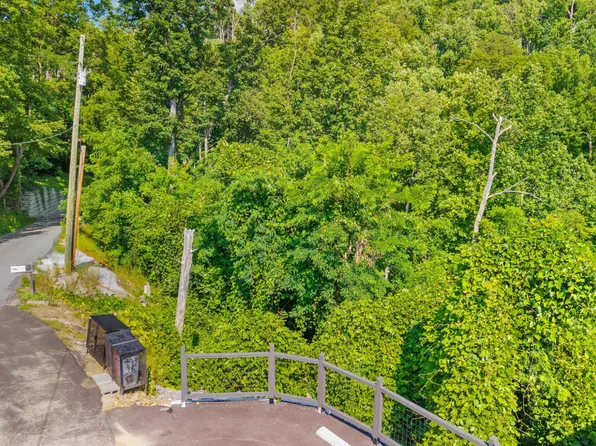 818 Davenport Rd Lot 16, Gatlinburg, TN 37738