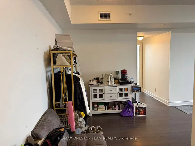 89 S Town Centre Blvd #1605 — Photo 2