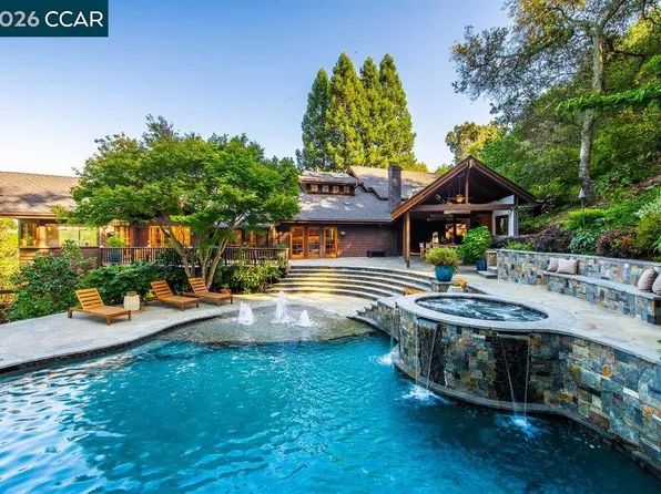 1 Scenic Ln, Lafayette, CA 94549