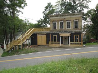 806 Gahbauer Rd #1R, Hudson, NY 12534