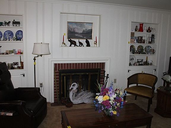 3rd image of 1641 Clearview Ave