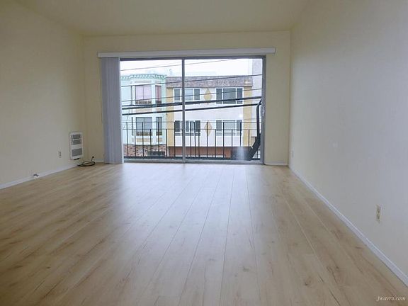2nd image of 430 44th Ave APT 101