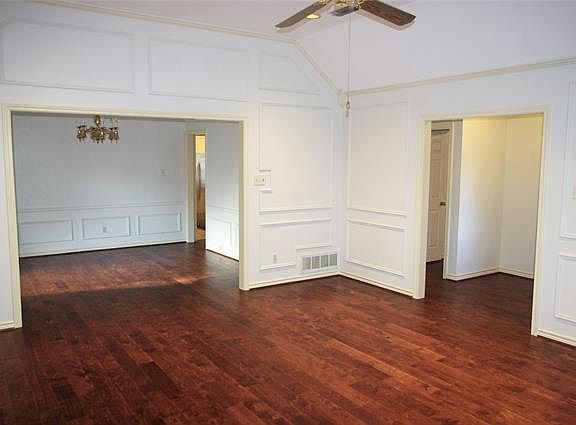 5th image of 164 Highland Meadow Cir