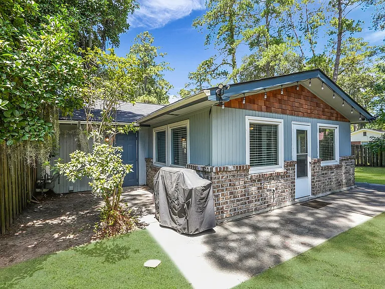 9 Hillyer Dr — Photo 54