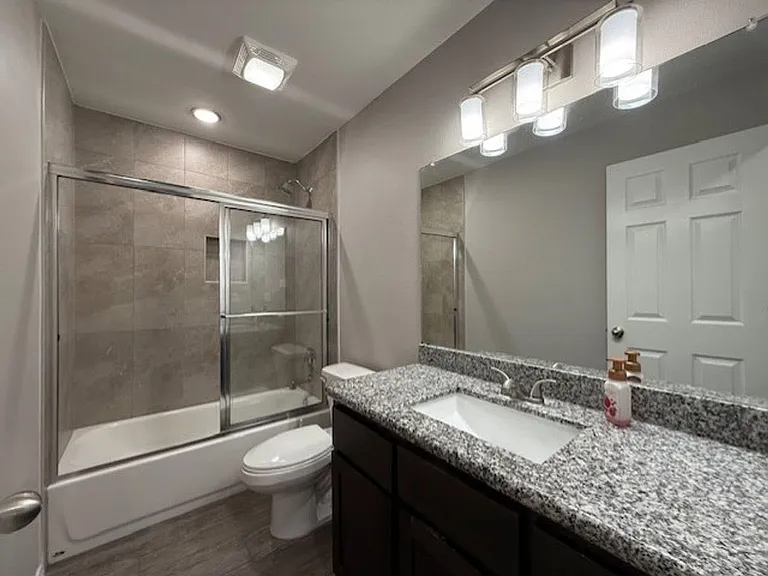 3704 Octavia Dr — Photo 8