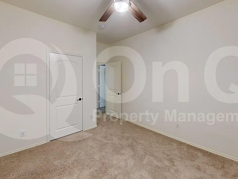 501 Lipizzan Ln — Photo 18