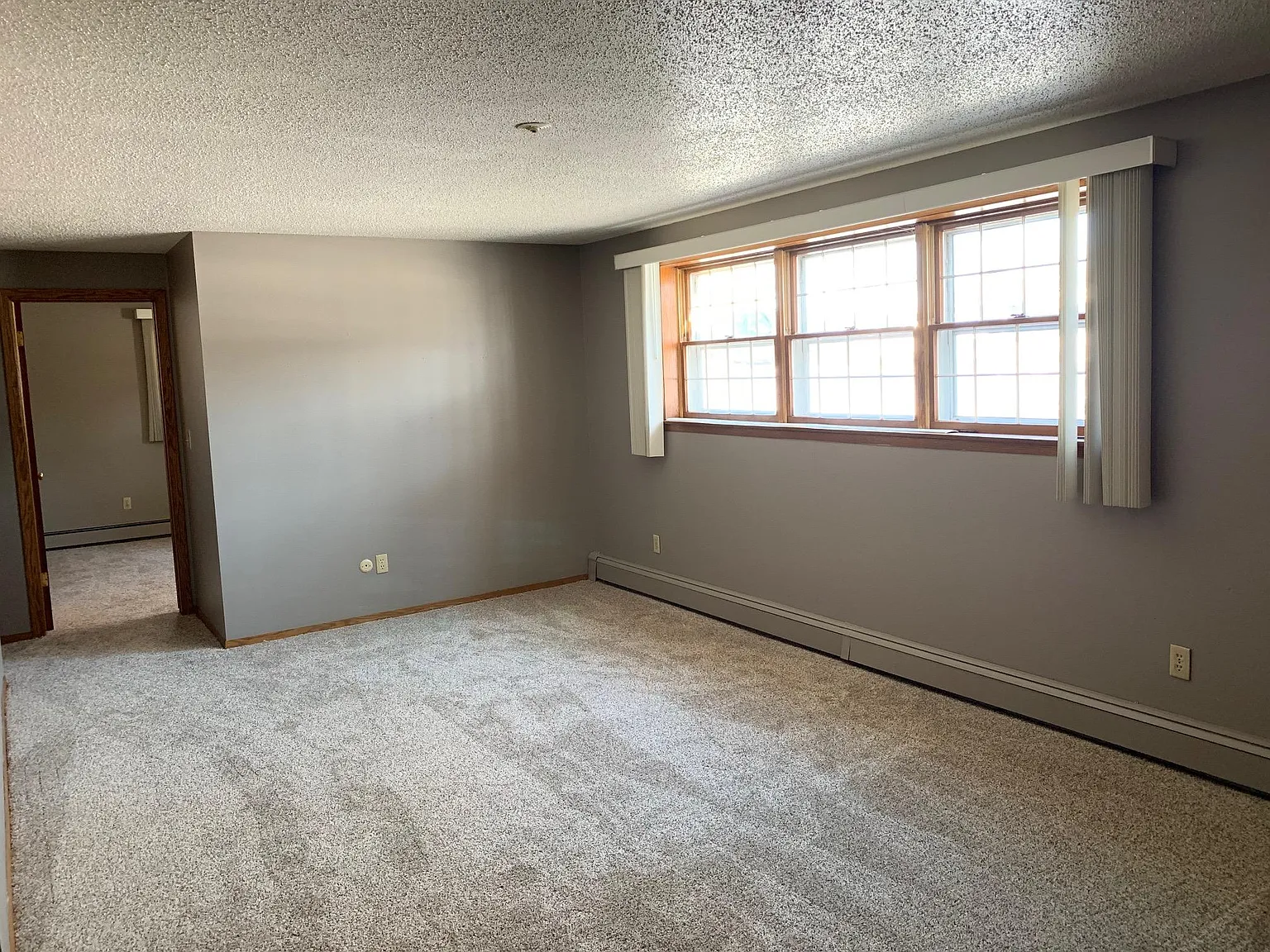 2 bed, 1000 sqft, $795 — Photo 4