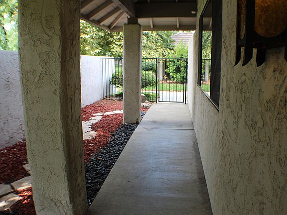 5th image of 1167 Landsburn Cir