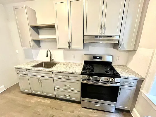 Rented by Pear NYC LLC | media 24