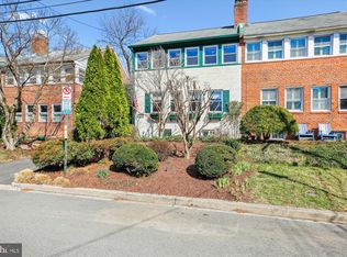 4425 35th St NW, Washington, DC 20008