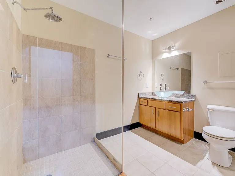 1113 Washington Ave #418 — Photo 18