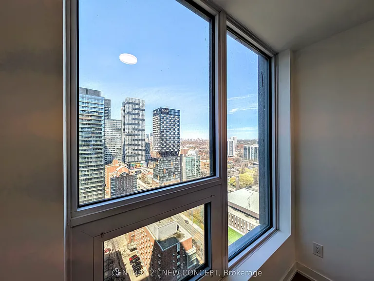 100 Queen St E #2715 — Photo 13