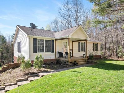 952 Dusty Rock Rd NW, Riner, VA, 24149