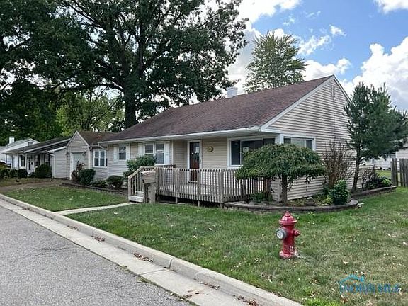 4th image of 122 Elm Dr