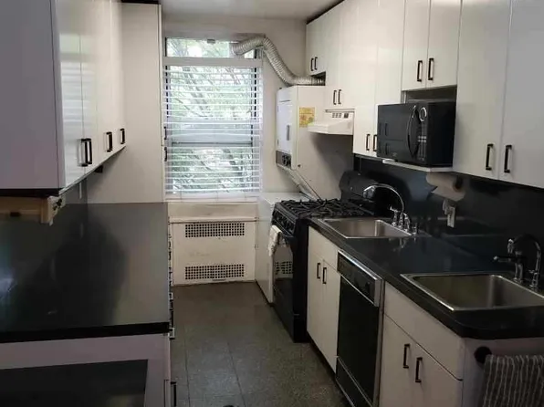 920 East 17th Street image 5 of 7